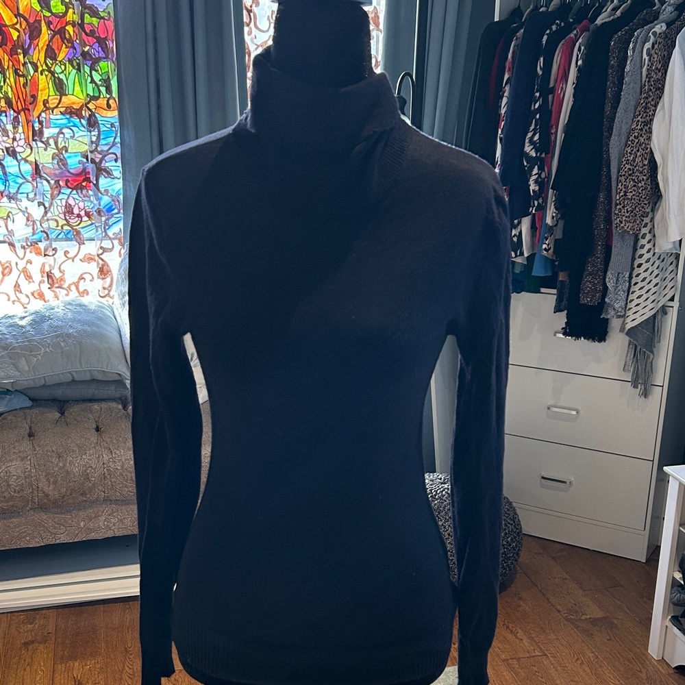 Bozzolo Classic Black Turtleneck Sweater